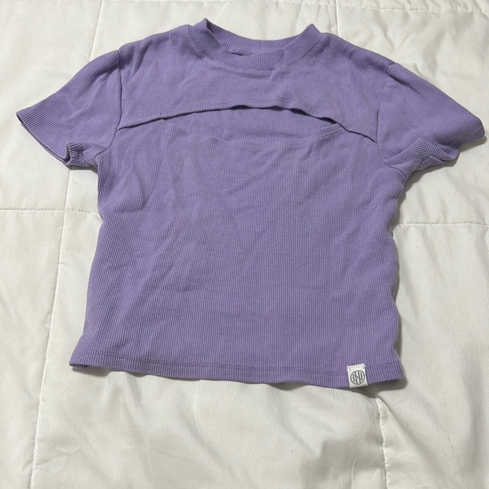 Purple crop top with key hole cut out ribbed small